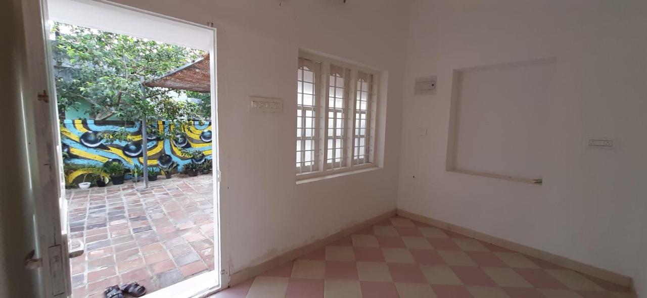 A Loft Hostel Alappuzha Εξωτερικό φωτογραφία